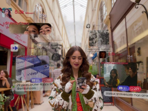 Media 1Các nhà tiếp thị sử dụng dữ liệu về hành vi tiêu dùng như thế nào để cải thiện trải nghiệm khách hàng?Rich Media